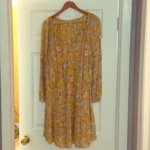 Versatile Old Navy dress.
